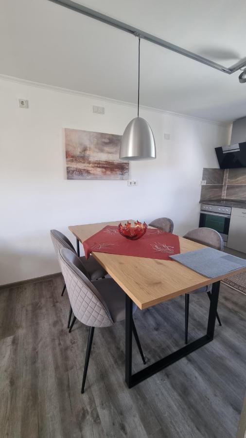 Unter Der Linde Appartement St. Wendel Buitenkant foto